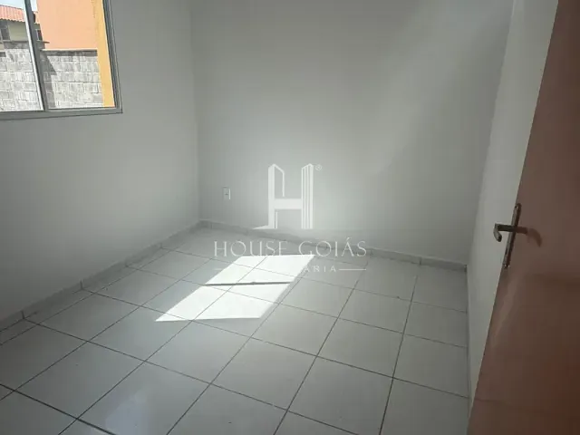 Apartamento 2 quartos e 1 banheiro, à venda, no bairro Residencial Santa Fé em Trindade