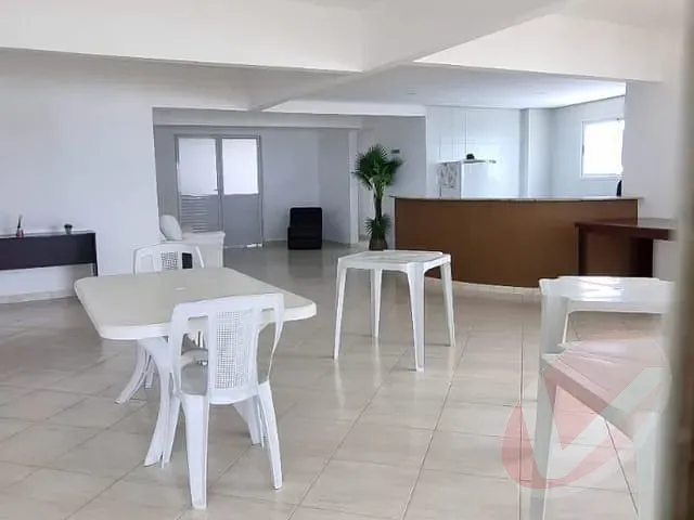 Apartamento 2 quartos e 2 banheiros, à venda, no bairro Real em Praia Grande