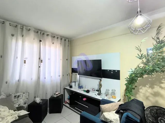 Apartamento 2 quartos e 1 banheiro, à venda, no bairro Conjunto Habitacional Fazenda do Carmo em São Paulo