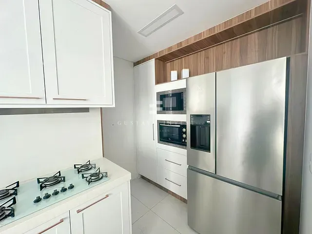 Apartamento 4 quartos e 3 banheiros, para alugar, no bairro Pioneiros em Balneário Camboriú