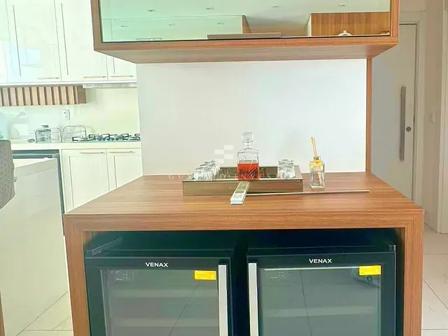 Apartamento 4 quartos e 3 banheiros, para alugar, no bairro Pioneiros em Balneário Camboriú
