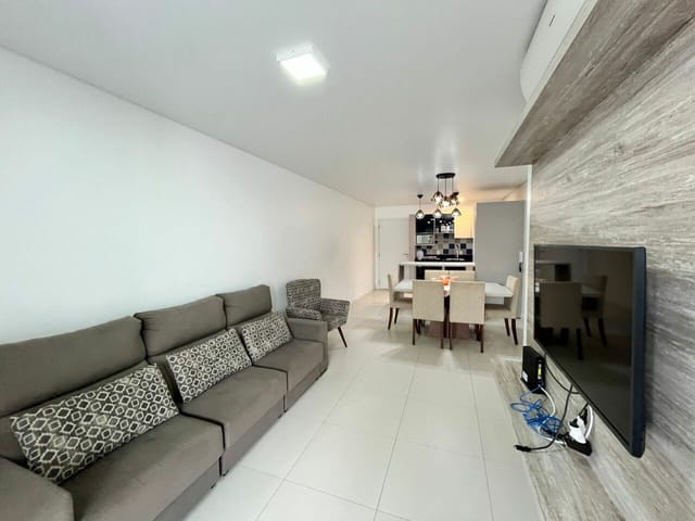 Apartamento com 120m² 2 quartos e 2 banheiros, para alugar, no bairro Ingleses do Rio Vermelho em Florianópolis