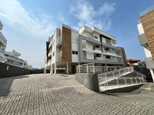 Apartamento com 120m² 2 quartos e 2 banheiros, para alugar, no bairro Ingleses do Rio Vermelho em Florianópolis