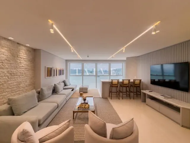 Apartamento com 368m² 3 quartos e 5 banheiros, à venda, no bairro Pioneiros em Balneário Camboriú
