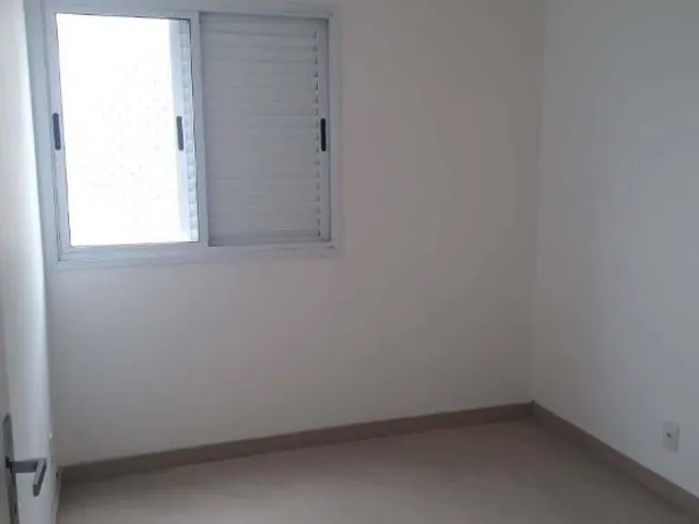 Apartamento 3 quartos e 1 banheiro, para alugar, no bairro Vila Eldízia em Santo André