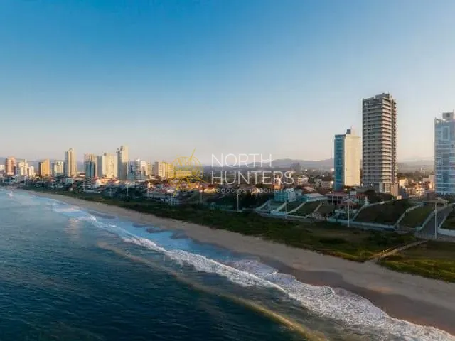Apartamento com 179m² 3 quartos e 4 banheiros, à venda, no bairro Centro em Balneário Piçarras