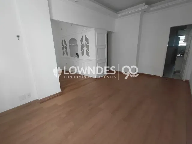 Apartamento 2 quartos e 1 banheiro, para alugar, no bairro Copacabana em Rio de Janeiro