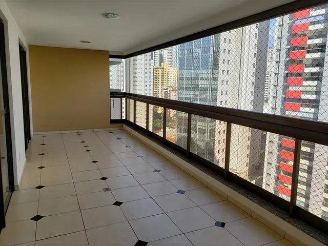 Apartamento com 325m² 3 quartos e 5 banheiros, à venda, no bairro Gleba Palhano em Londrina