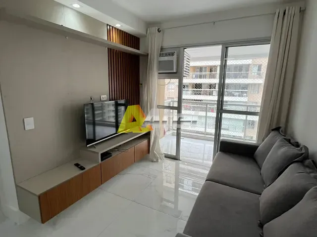 Apartamento com 67m² 2 quartos e 2 banheiros, à venda, no bairro Recreio dos Bandeirantes em Rio de Janeiro