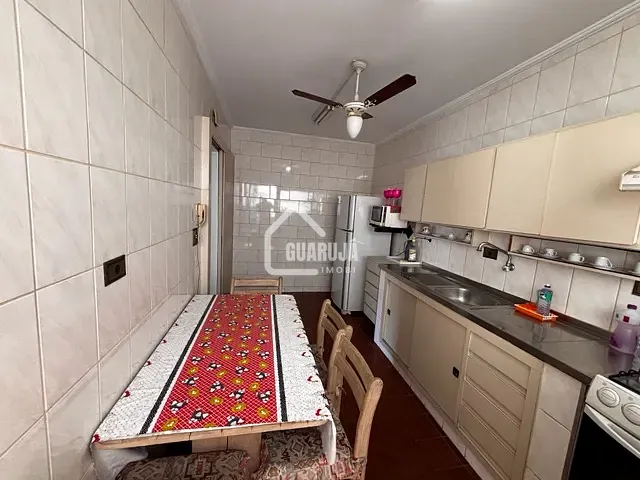 Apartamento 3 quartos e 3 banheiros, para alugar, no bairro Pitangueiras em Guarujá