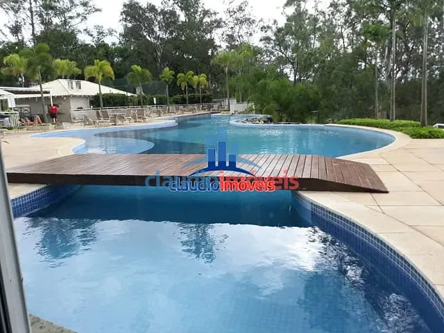 Apartamento com 236m² 4 quartos e 2 banheiros, à venda, no bairro Sessenta em Volta Redonda