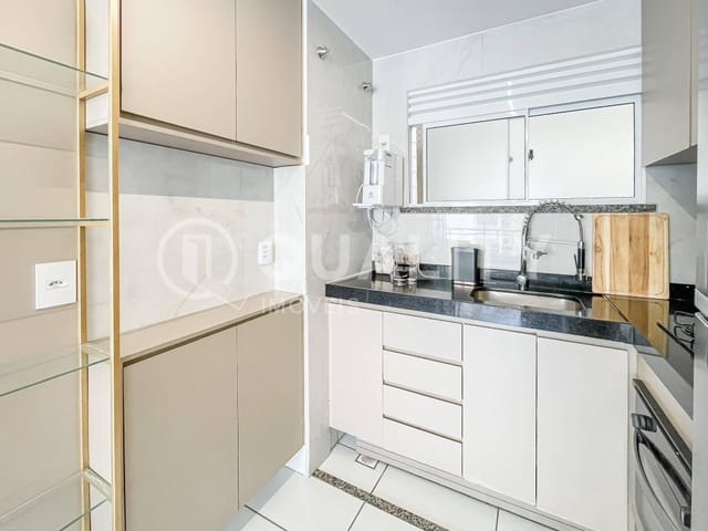 Apartamento 2 quartos e 2 banheiros, à venda, no bairro Prefeito José Walter em Fortaleza