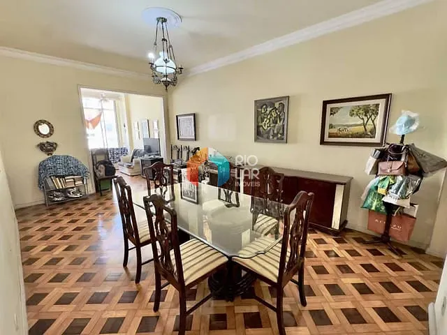 Apartamento com 135m² 3 quartos e 2 banheiros, à venda, no bairro Copacabana em Rio de Janeiro