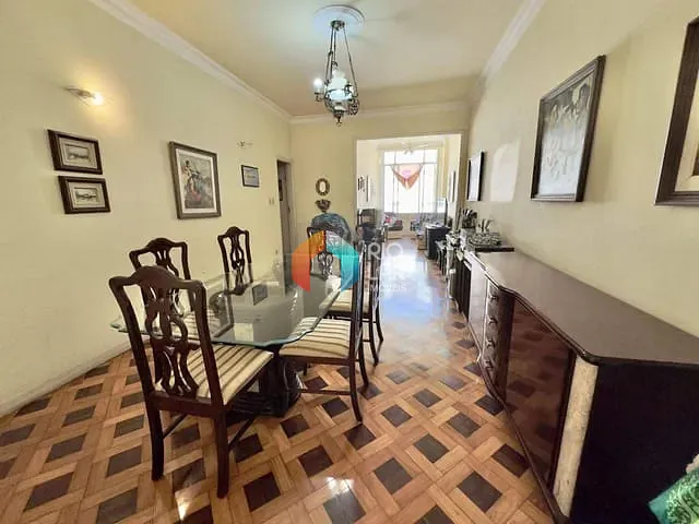 Apartamento com 135m² 3 quartos e 2 banheiros, à venda, no bairro Copacabana em Rio de Janeiro