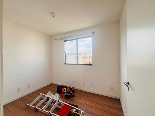 Apartamento 2 quartos e 1 banheiro, à venda, no bairro Cosmos em Rio de Janeiro