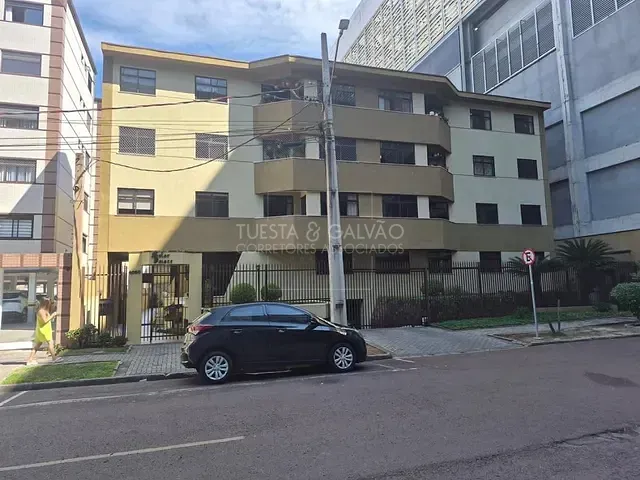 Apartamento com 95m² 3 quartos e 3 banheiros, à venda, no bairro Água Verde em Curitiba