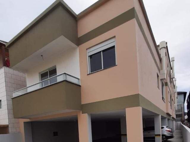 Apartamento 3 quartos e 2 banheiros, à venda, no bairro Ingleses em Florianópolis