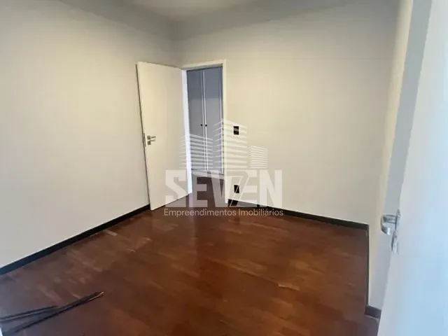 Apartamento com 120m² 3 quartos e 2 banheiros, à venda, no bairro Jardim América em Bauru