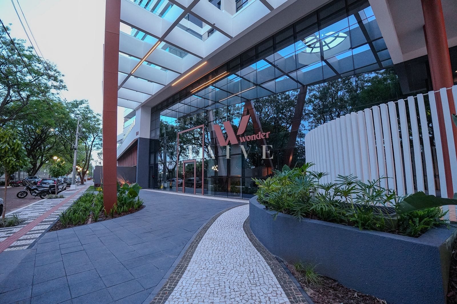 Apartamento, 3 quartos, 351 m² - Foto 1