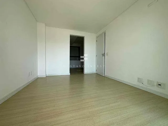 Apartamento com 190m² 3 quartos e 4 banheiros, à venda, no bairro Praia Brava de Itajaí em Itajaí