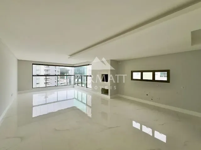 Apartamento com 137m² 3 quartos e 3 banheiros, à venda, no bairro Victor Konder em Blumenau