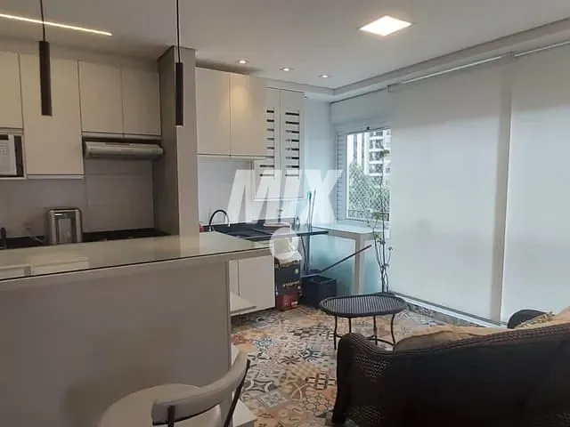 Apartamento 2 quartos e 2 banheiros, à venda ou para alugar, no bairro Vila Uberabinha em São Paulo