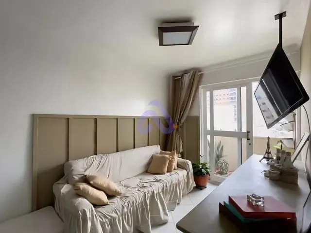 Apartamento 2 quartos e 1 banheiro, à venda, no bairro Vila Carmosina em São Paulo