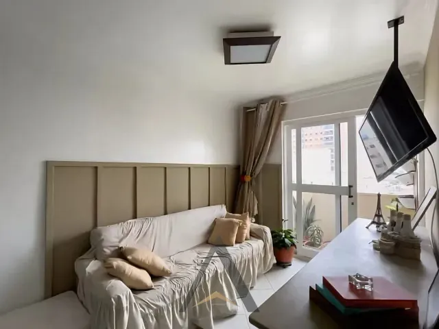 Apartamento 2 quartos e 1 banheiro, à venda, no bairro Vila Carmosina em São Paulo