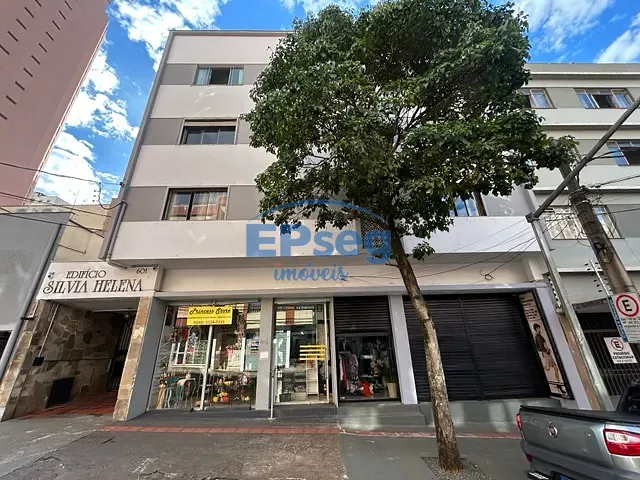 Apartamento com 173m² 3 quartos e 1 banheiro, para alugar, no bairro Centro em Londrina