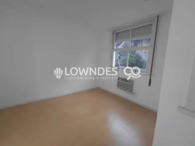 Apartamento 2 quartos e 1 banheiro, para alugar, no bairro Flamengo em Rio de Janeiro