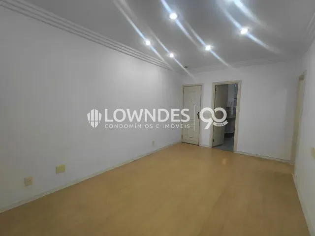 Apartamento 2 quartos e 1 banheiro, para alugar, no bairro Flamengo em Rio de Janeiro