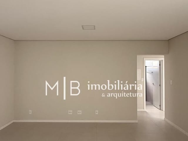 Apartamento 3 quartos e 2 banheiros, para alugar, no bairro Centenário em Lavras