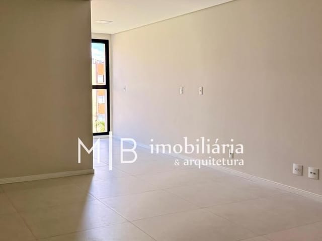Apartamento 3 quartos e 2 banheiros, para alugar, no bairro Centenário em Lavras