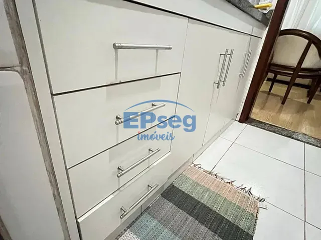 Apartamento 2 quartos e 1 banheiro, à venda, no bairro Andrade em Londrina