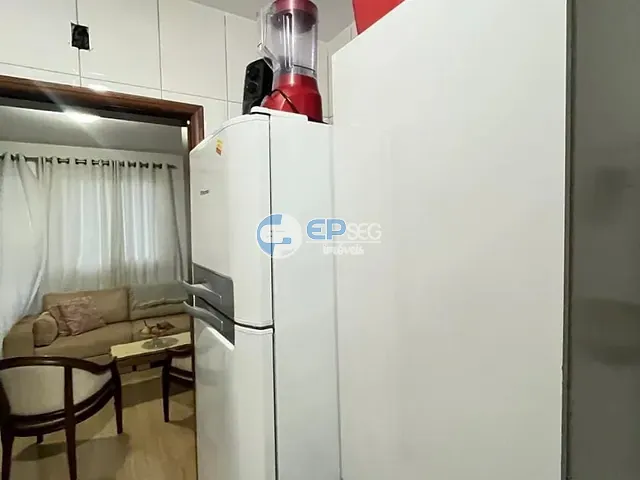 Apartamento 2 quartos e 1 banheiro, à venda, no bairro Andrade em Londrina