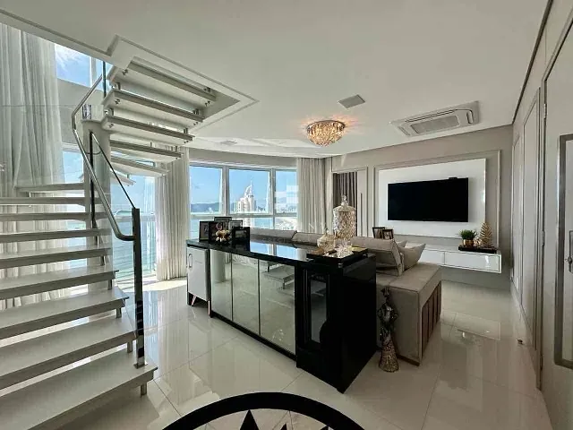 Apartamento 5 quartos e 5 banheiros, à venda, no bairro Centro em Balneário Camboriú