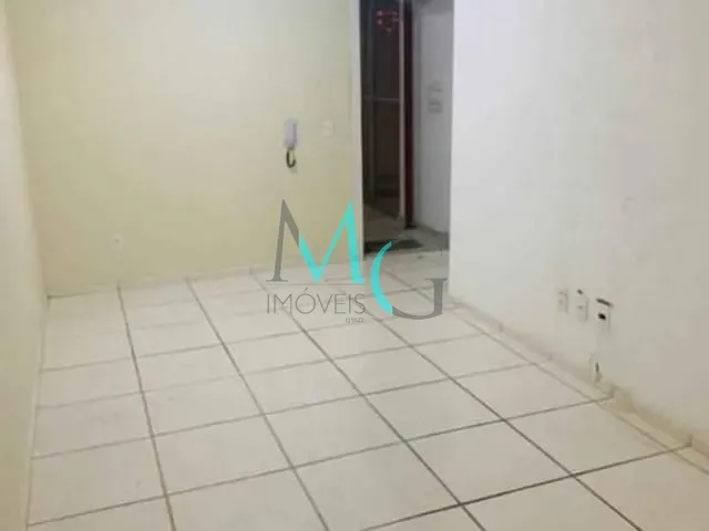 Apartamento 2 quartos e 1 banheiro, à venda, no bairro Santíssimo em Rio de Janeiro