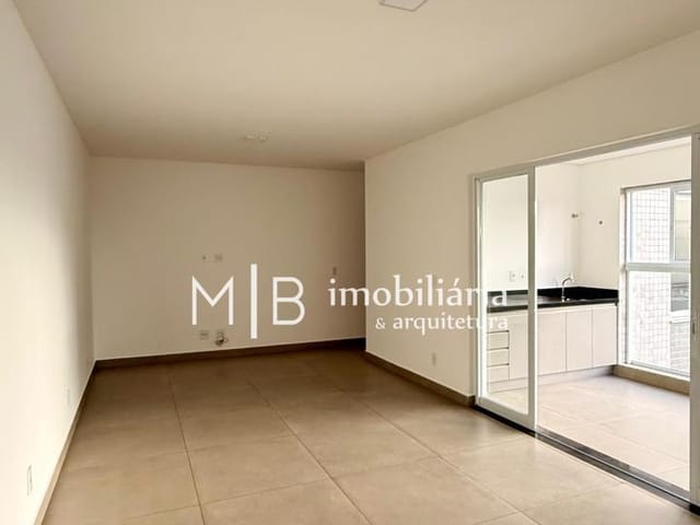 Apartamento 3 quartos e 2 banheiros, para alugar, no bairro Retiro em Lavras