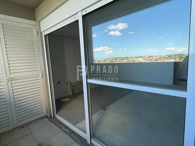 Apartamento 2 quartos e 2 banheiros, à venda, no bairro Areal em Pelotas