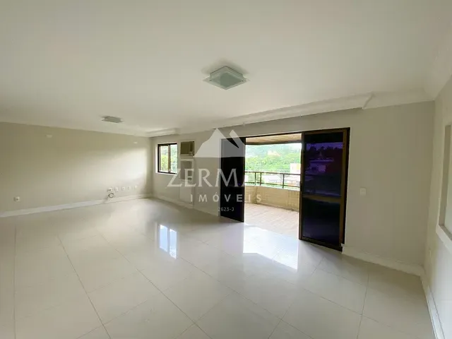 Apartamento com 287m² 3 quartos e 5 banheiros, à venda, no bairro Centro (Blumenau) em Blumenau