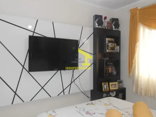 Apartamento 2 quartos e 1 banheiro, à venda, no bairro Guilhermina em Praia Grande