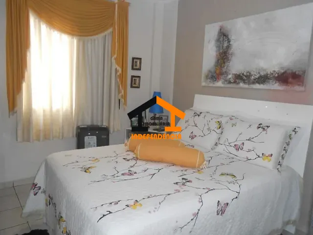 Apartamento 2 quartos e 1 banheiro, à venda, no bairro Guilhermina em Praia Grande