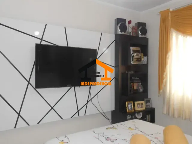Apartamento 2 quartos e 1 banheiro, à venda, no bairro Guilhermina em Praia Grande