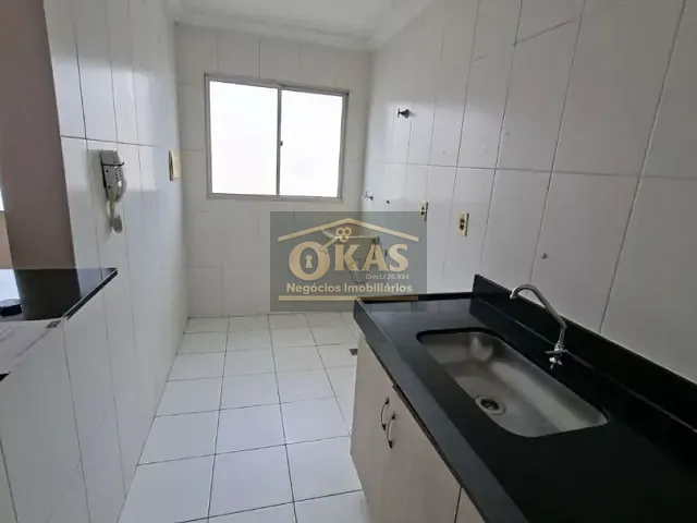 Apartamento 2 quartos e 1 banheiro, para alugar, no bairro Vila Urupês em Suzano