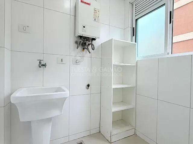 Apartamento com 69m² 3 quartos e 2 banheiros, à venda, no bairro Água Verde em Curitiba