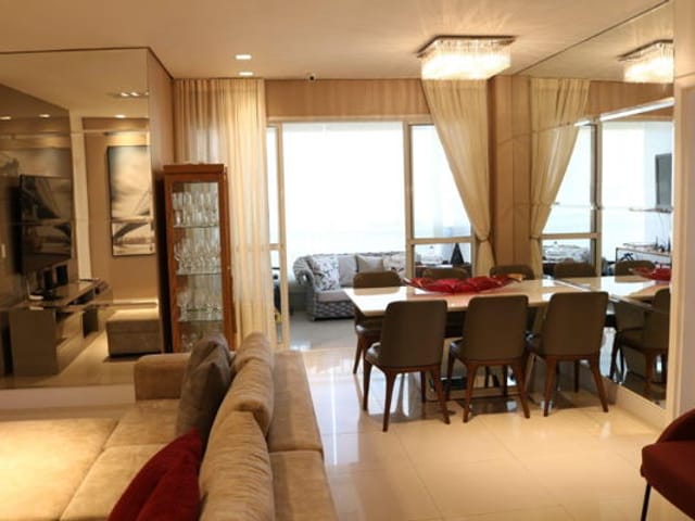 Apartamento 3 quartos e 5 banheiros, à venda, no bairro Duque de Caxias I em Cuiabá