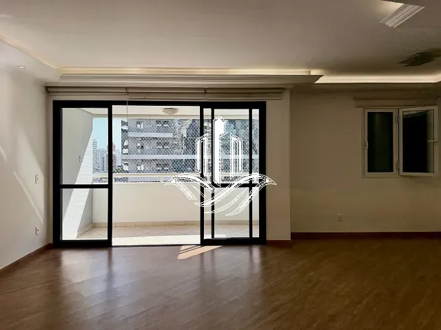 Apartamento 3 quartos e 5 banheiros, à venda ou para alugar, no bairro Santo Amaro em São Paulo