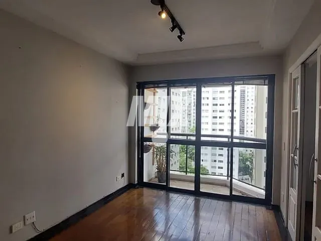 Apartamento 2 quartos e 2 banheiros, para alugar, no bairro Moema em São Paulo