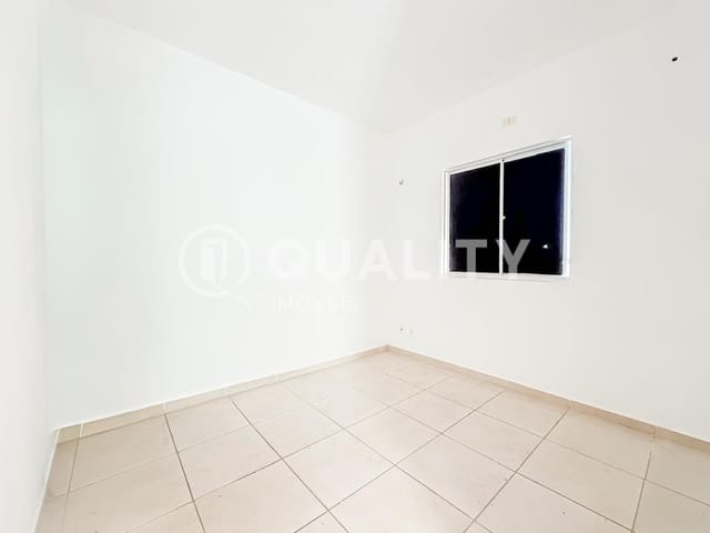 Apartamento com 50m² 2 quartos e 1 banheiro, para alugar, no bairro Maraponga em Fortaleza