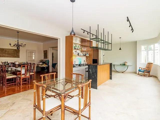 Apartamento com 300m² 4 quartos e 3 banheiros, à venda, no bairro Copacabana em Rio de Janeiro